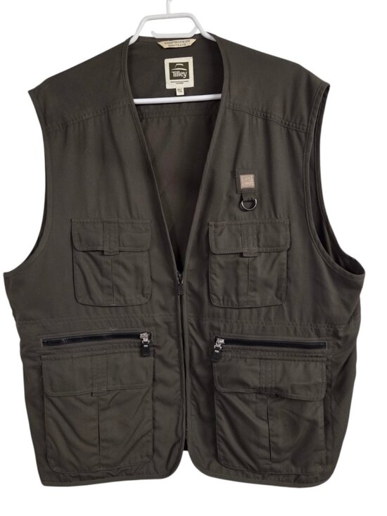 Tilley Other - Tilley Men XXL Vest Hiking Hunting Fishing Outdoor Walking Unisex Olive Green